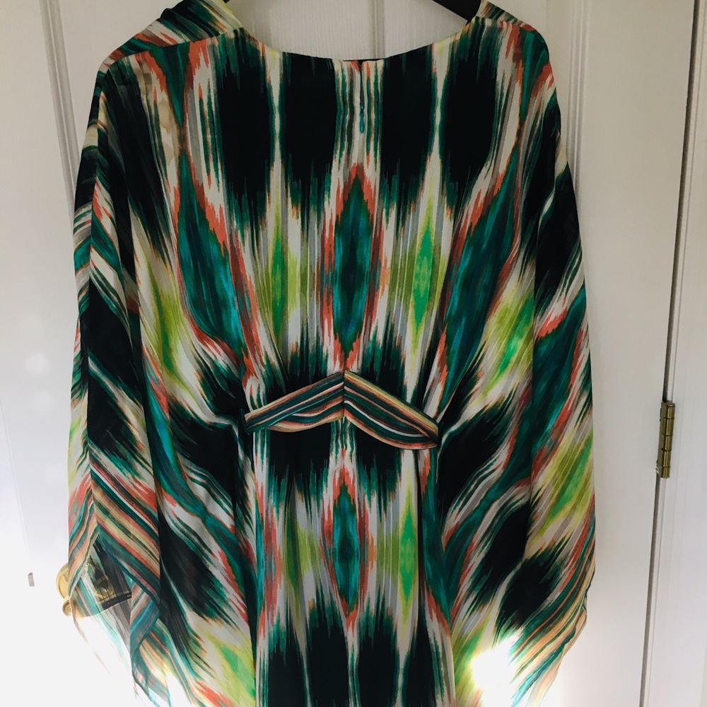 Summer Tunic: Laundry by Shelli Segal - Picture 2 of 2